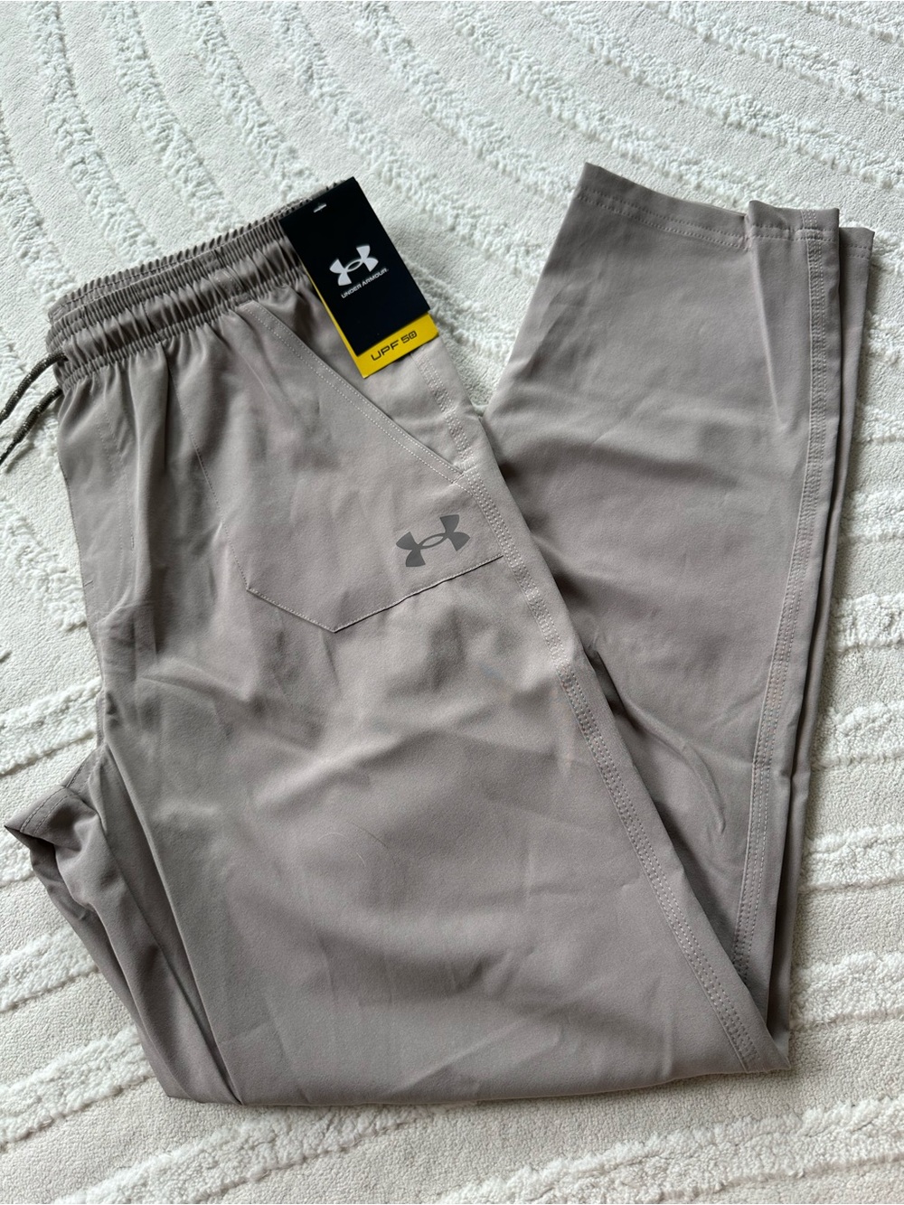 Under Armour | Stretch Tech Jogger Pants | YXL | Taupe/Khaki